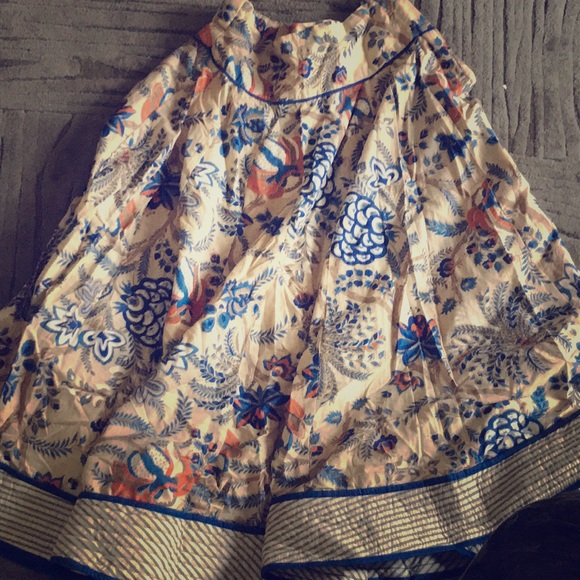 High waisted floral skirt - Picture 1 of 2